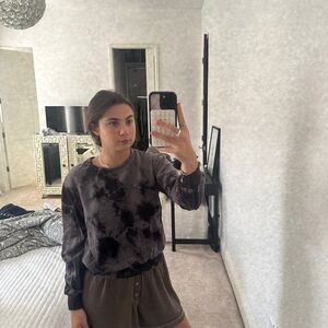 Eri & Ali crewneck tie die